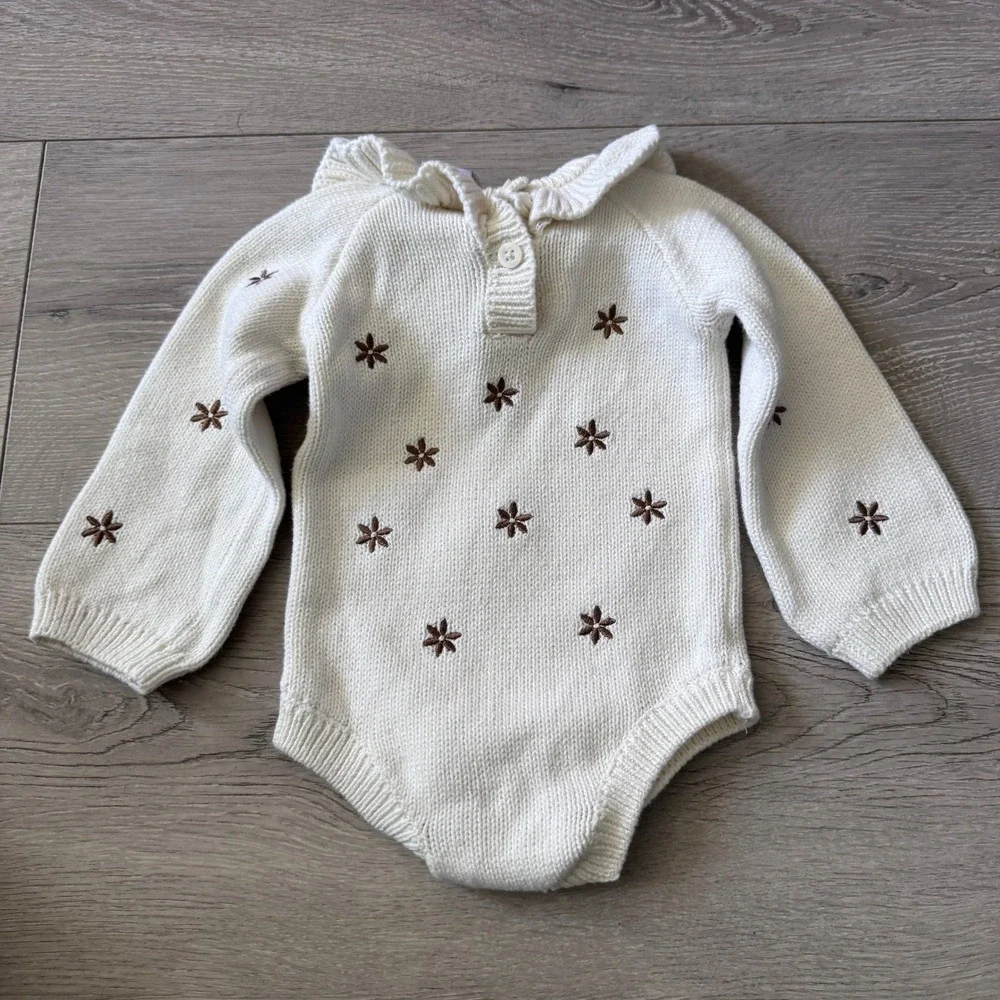 Nicole Miller New York charming knit